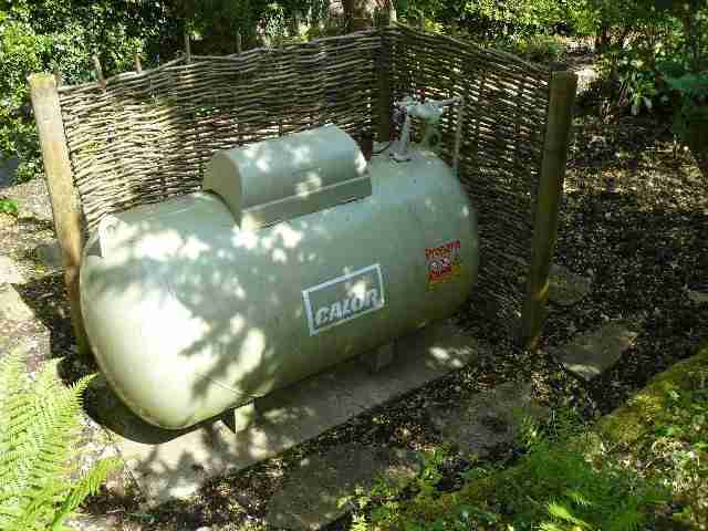 Image of a LPG gas tank.