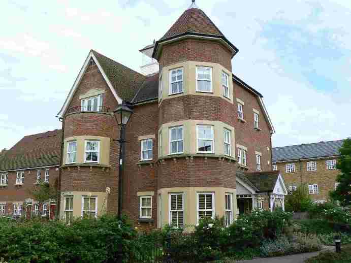 Image of a block of modern flats